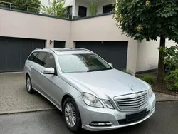 Silber Gebraucht 2012 Mercedes E220 Elegance Kombi | 7.900 €