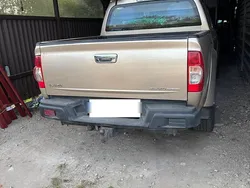 Gold Gebraucht 2011 Isuzu D-Max Abholung | 15.000 € (Teuer)