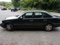 Schwarz Gebraucht 1996 Mercedes C180 Limousine | 1.000 € (Superpreis)