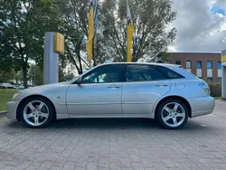 Silber Gebraucht 2003 Lexus IS300 Kombi | 5.000 €