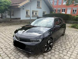 Schwarz Gebraucht 2022 Opel Astra Elegance Limousine | 18.000 € (Fairer Preis)