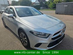 Silber Gebraucht 2023 Mercedes 200 Limousine | 23.200 € (Superpreis)