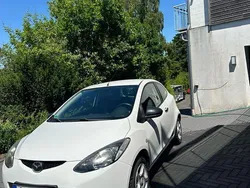 Weiß Gebraucht 2008 Mazda 2 Limousine | 2.900 € (Fairer Preis)