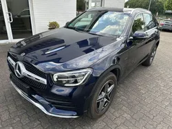 Blau Gebraucht 2021 Mercedes GLC300e AMG line SUV | 31.850 € (Guter Preis)
