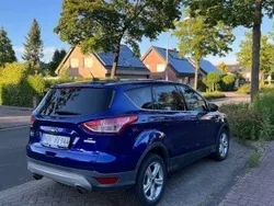 Blau metallic Gebraucht 2015 Ford Escape SUV | 9.000 €