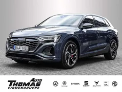 Plasmablau metallic Gebraucht 2024 Audi Q8 e-tron S-Line SUV | 74.980 € (Teuer)