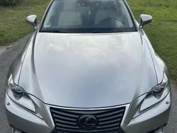 Grau Gebraucht 2013 Lexus IS300 Luxury Line Limousine | 19.270 €
