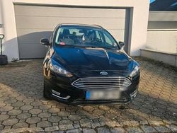 Schwarz Gebraucht 2015 Ford Focus Titanium Kombi | 6.600 € (Fairer Preis)