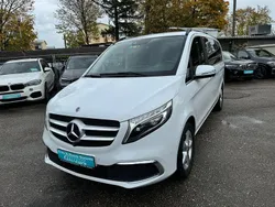 Weiß Gebraucht 2020 Mercedes V300 Avantgarde Van / Kleinbus | 47.900 € (Etwas zu teuer)