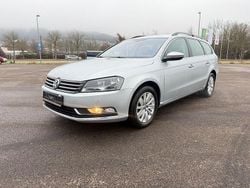 Silber Gebraucht 2012 VW Passat Comfortline Kombi | 10.990 €