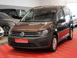 Braun Gebraucht 2015 VW Caddy Trendline Van / Kleinbus | 7.950 € (Fairer Preis)
