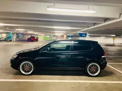 Schwarz Gebraucht 2009 VW Golf VI Kleinwagen | 3.999 € (Guter Preis)