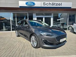 Grau Gebraucht 2019 Ford Focus Vignale Limousine | 21.900 € (Fairer Preis)
