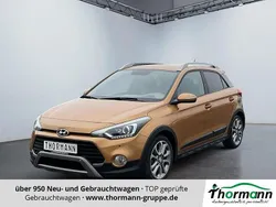Orange Gebraucht 2018 Hyundai i20 Active Limousine | 11.896 € (Fairer Preis)