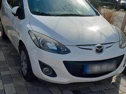 Weiß Gebraucht 2011 Mazda 2 Kleinwagen | 3.590 € (Fairer Preis)