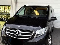 Schwarz Gebraucht 2017 Mercedes V220 Avantgarde Edition Van / Kleinbus | 28.000 € (Guter Preis)