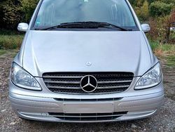 Silber Gebraucht 2004 Mercedes Viano Van / Kleinbus | 6.200 € (Fairer Preis)