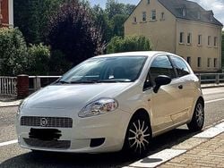 Weiß Gebraucht 2009 Fiat Grande Punto Active Kleinwagen | 2.200 € (Guter Preis)
