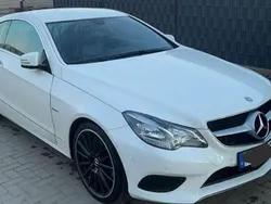 Weiß Gebraucht 2013 Mercedes E250 AMG line Coupé | 13.700 € (Fairer Preis)