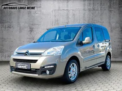 Lack nocciola/metalliclackier Gebraucht 2017 Citroën Berlingo Van / Kleinbus | 20.499 €