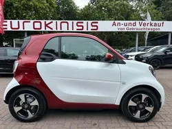 Weiß Gebraucht 2021 Smart ForTwo Electric Drive Kleinwagen | 12.900 € (Fairer Preis)