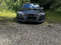 Grau Gebraucht 2018 Audi A4 Comfort Kombi | 16.500 € (Fairer Preis)