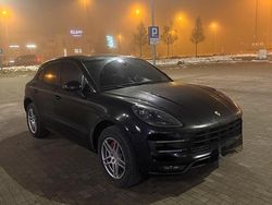 Schwarz Gebraucht 2015 Porsche Macan Turbo SUV | 23.500 €