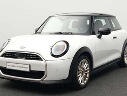 Weiß Gebraucht 2024 Mini Cooper Favoured Kleinwagen | 26.493 € (Fairer Preis)