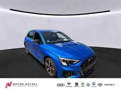 Individuallackierungen audi exclusive Gebraucht 2022 Audi A3 Sportback e-tron S-Line Limousine | 33.930 € (Teuer)