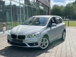 Silber Gebraucht 2016 BMW 218 Advantage Kombi | 10.990 € (Fairer Preis)