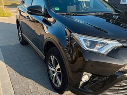 Braun Gebraucht 2016 Toyota RAV4 SUV | 11.300 €