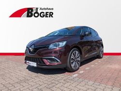 Rot Gebraucht 2021 Renault Scénic IV Zen Van / Kleinbus | 15.990 € (Guter Preis)
