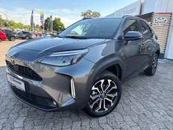 Marlingrau metallic Gebraucht 2024 Toyota Yaris Hybrid Plus | 24.990 € (Guter Preis)