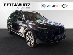 Saphirschwarz metallic Neu 2025 BMW X7 M Sport SUV | 113.590 € (Fairer Preis)