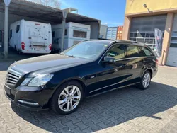 Schwarz Gebraucht 2012 Mercedes E350 Kombi | 4.990 €