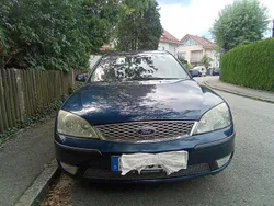 Blau Gebraucht 2006 Ford Mondeo Ghia Limousine | 1.650 € (Fairer Preis)