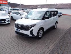 Frostweiß Gebraucht 2024 Ford Tourneo Courier Titanium Van / Kleinbus | 25.985 € (Etwas zu teuer)