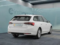 Weiß Neu 2024 Skoda Octavia Kombi | 27.749 € (Guter Preis)