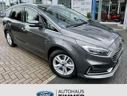 Grau Gebraucht 2023 Ford S-MAX Titanium Van / Kleinbus | 31.980 € (Guter Preis)