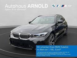 Black sapphire Gebraucht 2025 BMW 320 M Sport Kombi | 52.900 €