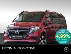 Rot Gebraucht 2024 Mercedes V250 Style Van / Kleinbus | 64.855 € (Teuer)