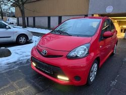 Rot Gebraucht 2012 Toyota Aygo Connect Style Kleinwagen | 4.790 € (Guter Preis)