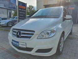 Weiß Gebraucht 2011 Mercedes B180 Van / Kleinbus | 5.699 € (Fairer Preis)