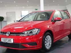 Rot Gebraucht 2018 VW Golf VII Limousine | 14.600 € (Fairer Preis)