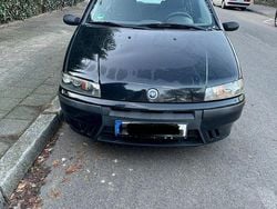 Schwarz Gebraucht 2002 Fiat Punto Kleinwagen | 1.999 €
