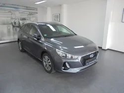 Grau Gebraucht 2017 Hyundai i30 Kombi | 8.490 € (Guter Preis)