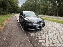 Grau Gebraucht 2019 VW Tiguan R-line SUV | 32.999 € (Fairer Preis)