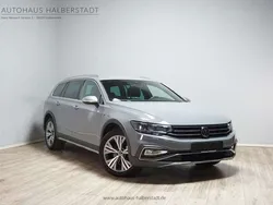 Grau Gebraucht 2023 VW Passat Alltrack Kombi | 31.290 € (Guter Preis)