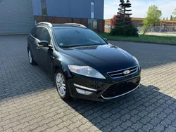 Schwarz (metallic) Gebraucht 2011 Ford Mondeo Ghia Kombi | 3.100 € (Guter Preis)