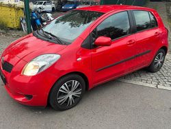 Rot Gebraucht 2006 Toyota Yaris Kleinwagen | 3.250 € (Guter Preis)